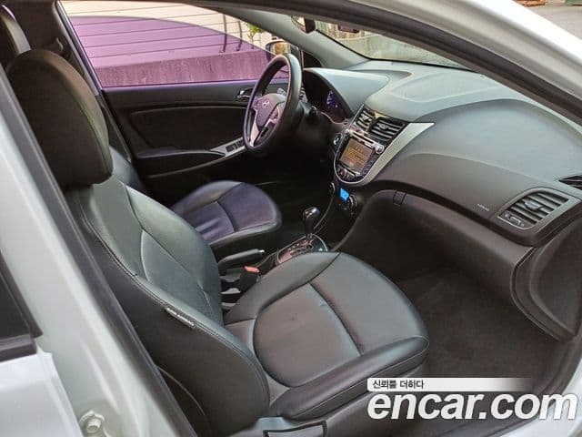 Hyundai Accent(новый кузов / новое поколение) 1.6 GDI top, 2013 6