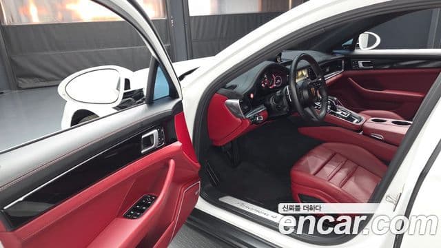 Porsche Panamera (971), 2022 10