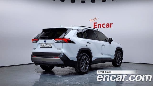Toyota RAV4 5세대 2.5 4WD гибрид LTD, 2024 2
