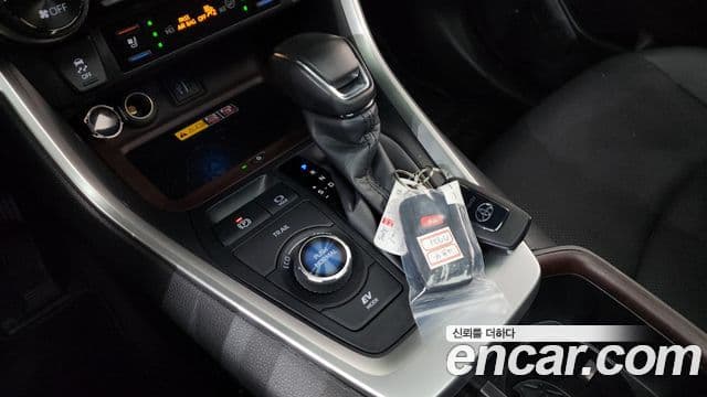 Toyota RAV4 5세대 2.5 4WD гибрид LTD, 2024 9