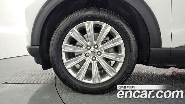 Ford Explorer 6세대, 2022 все фото