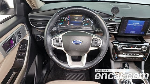 Ford Explorer 6세대, 2022 13
