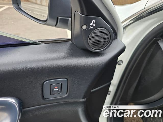 Renault Korea(Samsung) SM7 Nova LPLI 2.0 LPe для людей с инвалидностью, 2016 13