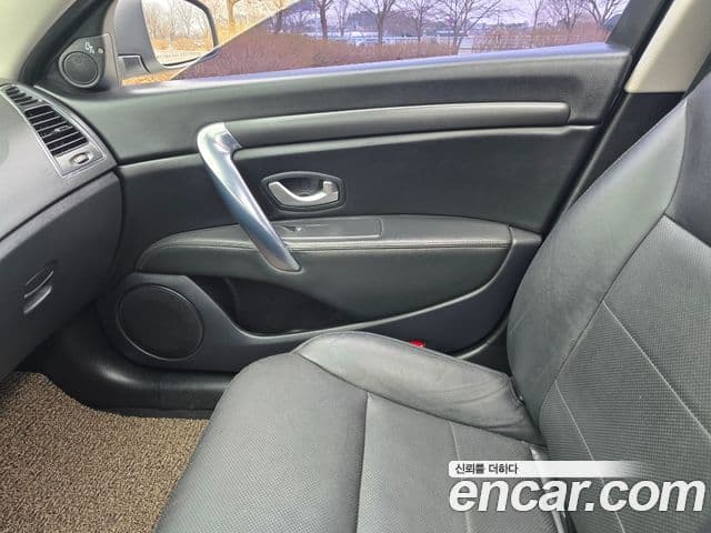 Renault Korea(Samsung) SM7 Nova LPLI 2.0 LPe для людей с инвалидностью, 2016 17