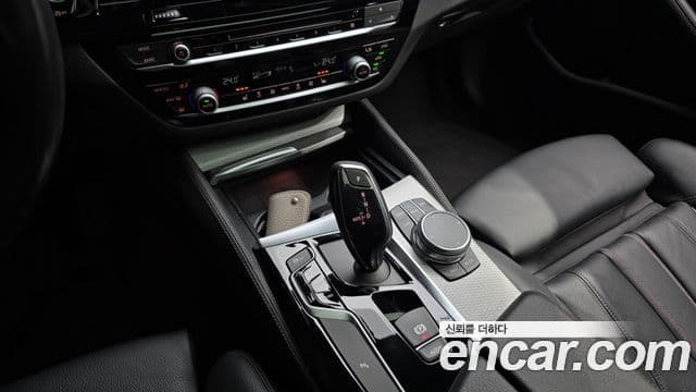 BMW 5시리즈 (G30) 530i xDrive M Sport, 2018 9