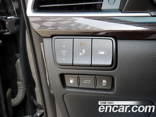 Kia All New K7 гибрид Noblesse, 2017 13