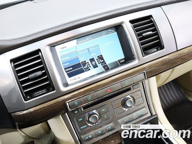Jaguar XF X250, 2009 8