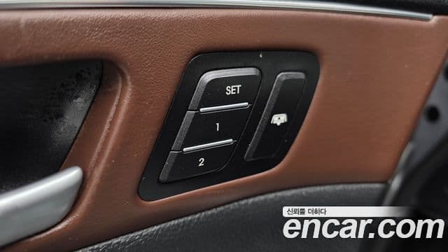 Hyundai Genesis VIP팩, 2012 17