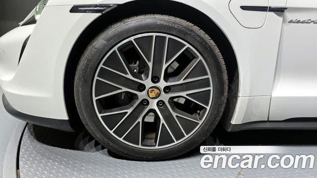 Porsche 타이칸 базовый, 2023 все фото