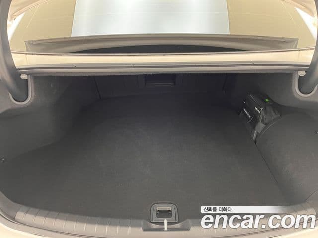 Hyundai The / новый New Grandeur IG гибрид Le Blanc, 2023 18