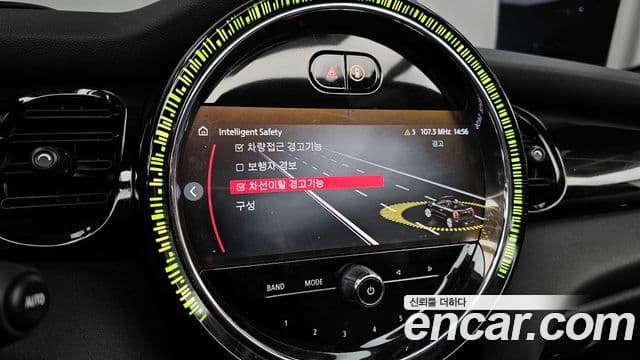 Mini Cooper кабриолет 3세대, 2022 16