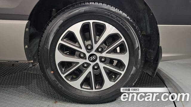 Hyundai The / новый New Grand Starex Exclusive, 2021 все фото