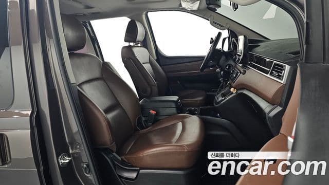 Hyundai The / новый New Grand Starex Exclusive, 2021 10