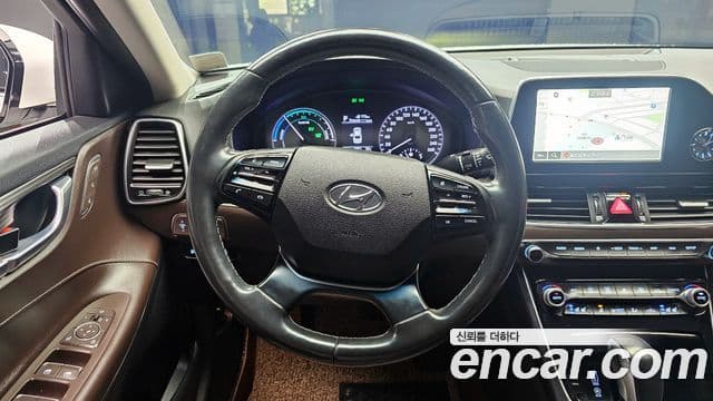 Hyundai Grandeur IG гибрид Exclusive, 2019 13