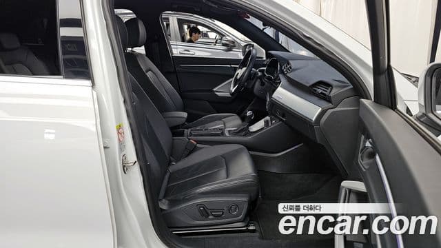 Audi Q3 (F3) Premium, 2022 11