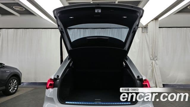 Audi Q3 (F3) Premium, 2022 20