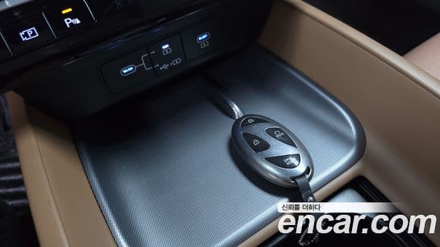 Hyundai Grandeur гибрид (GN7) Premium, 2023 17