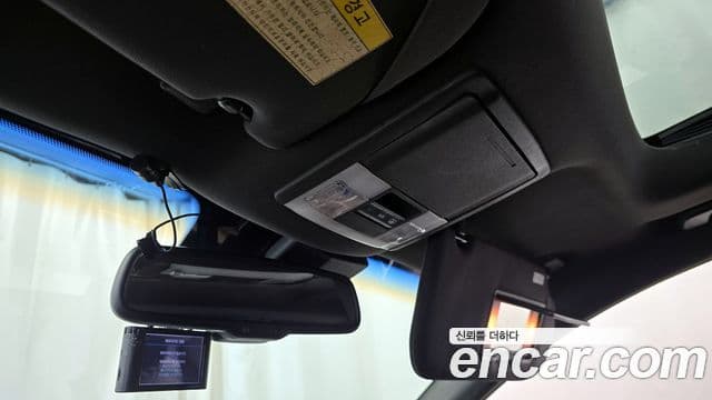 Lincoln MKS, 2010 17