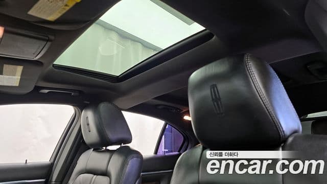 Lincoln MKS, 2010 18