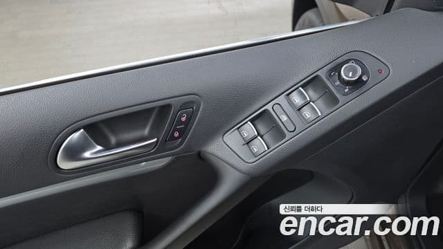 Volkswagen New Tiguan 5N, 2013 19