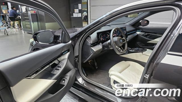 BMW 5시리즈 (G60) 520i M Sport, 2024 11