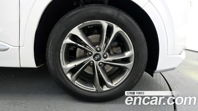 Hyundai Santa Fe TM Inspiration, 2020 все фото