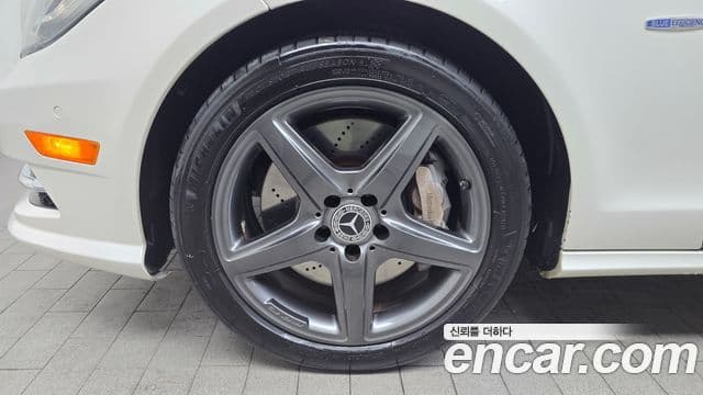 Mercedes-Benz CLS-класс W218 CLS550, 2012 все фото