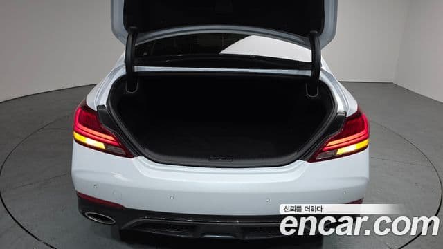 Genesis G70 Sport пакет, 2018 20