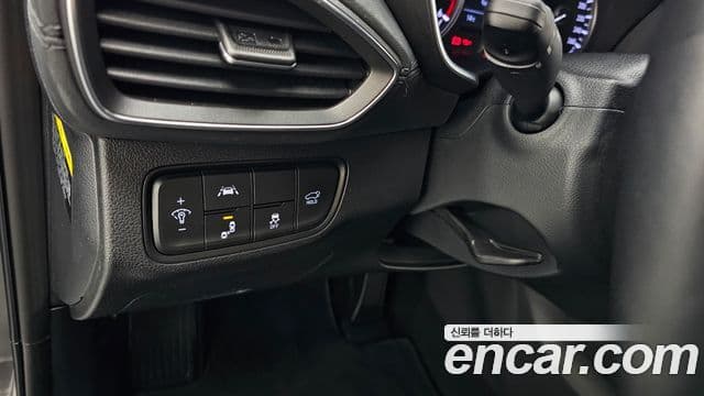 Hyundai Santa Fe TM Exclusive, 2019 17