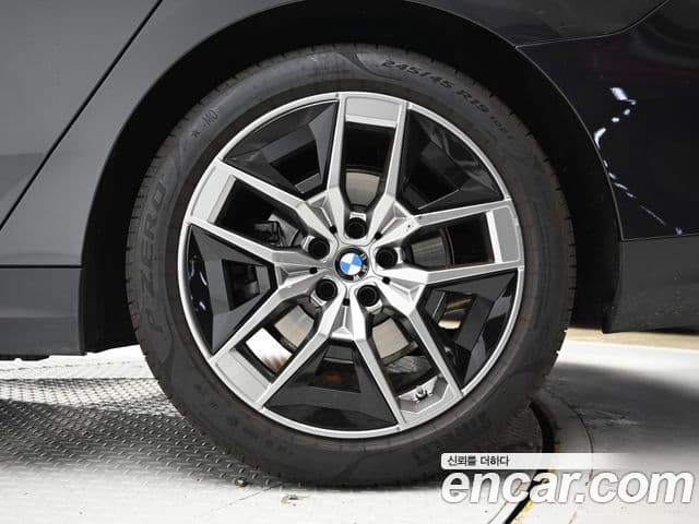 BMW 5시리즈 (G60), 2025 все фото