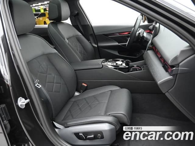 BMW 5시리즈 (G60), 2025 10