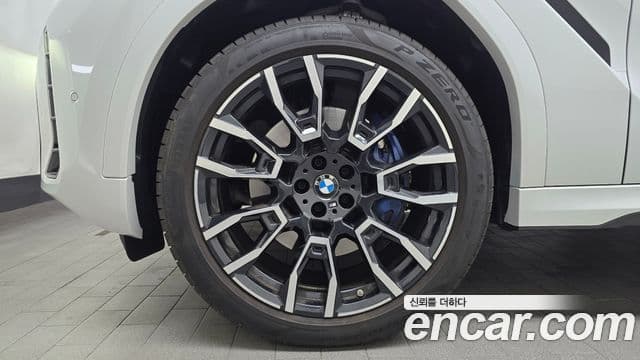 BMW X6 (G06) xDrive40i M Sport, 2025 все фото