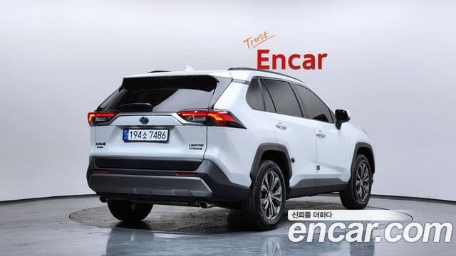 Toyota RAV4 5세대 2.5 4WD гибрид LTD, 2024 2
