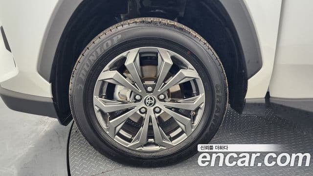 Toyota RAV4 5세대 2.5 4WD гибрид LTD, 2024 все фото