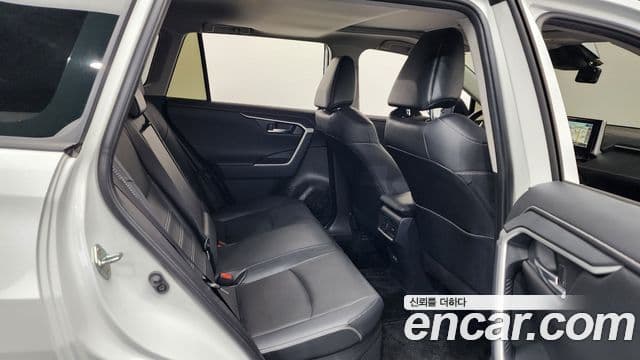 Toyota RAV4 5세대 2.5 4WD гибрид LTD, 2024 12