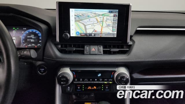 Toyota RAV4 5세대 2.5 4WD гибрид LTD, 2024 14