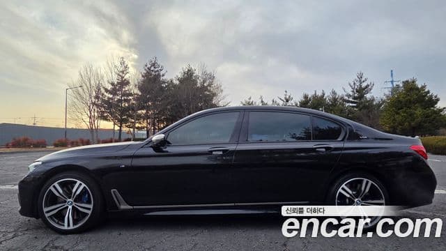 BMW 7시리즈 (G11) M760Li xDrive, 2017 3