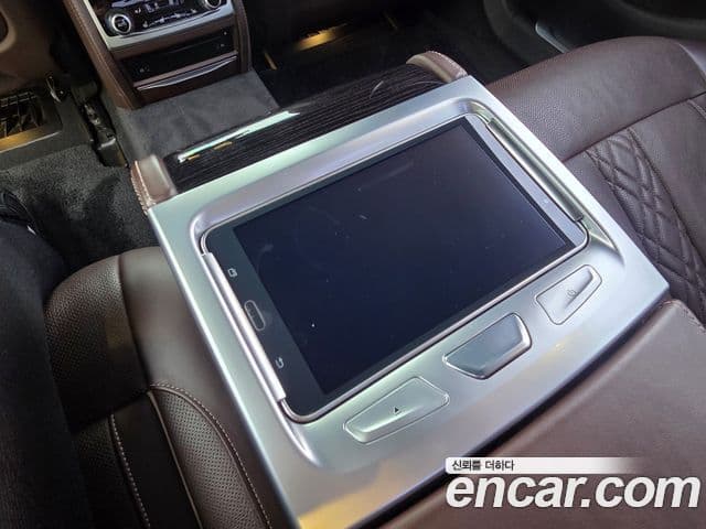 BMW 7시리즈 (G11) M760Li xDrive, 2017 10