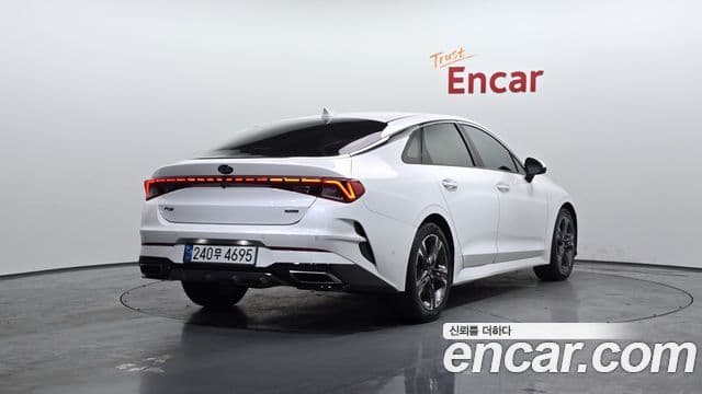 Kia K5 3세대 Signature, 2020 2
