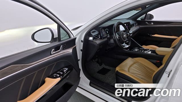 Kia K5 3세대 Signature, 2020 10