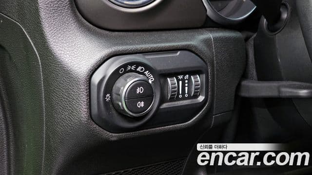 Jeep Wrangler (JL) 2.0 Rubicon 2도어, 2019 16