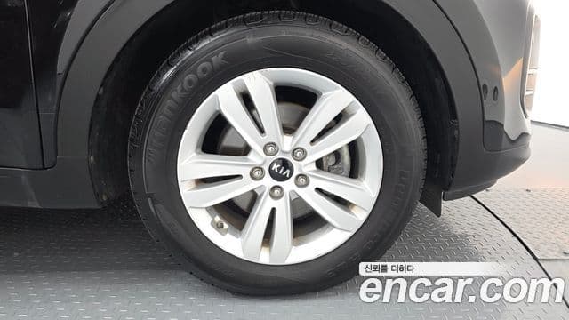 Kia Sportage 4세대 дизель 1.7 2WD Trendy, 2018 все фото