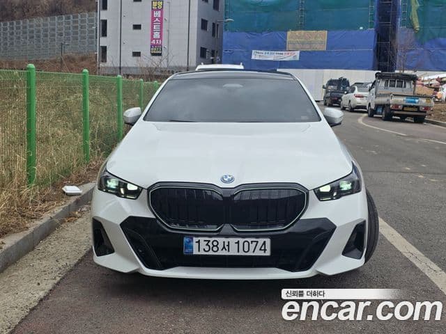 BMW 5시리즈 (G60) 530e xDrive M Sport Pro, 2025 1