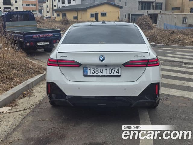 BMW 5시리즈 (G60) 530e xDrive M Sport Pro, 2025 2