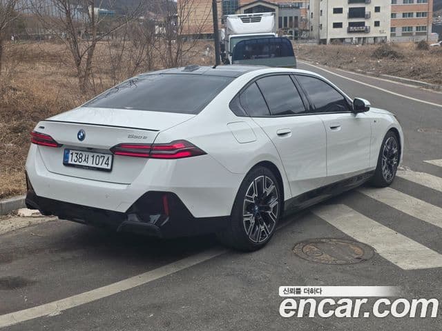 BMW 5시리즈 (G60) 530e xDrive M Sport Pro, 2025 6