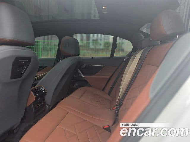 BMW 5시리즈 (G60) 530e xDrive M Sport Pro, 2025 11