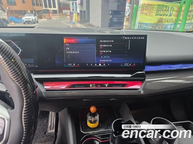 BMW 5시리즈 (G60) 530e xDrive M Sport Pro, 2025 12