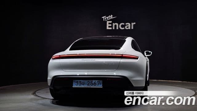 Porsche 타이칸 4S, 2024 4