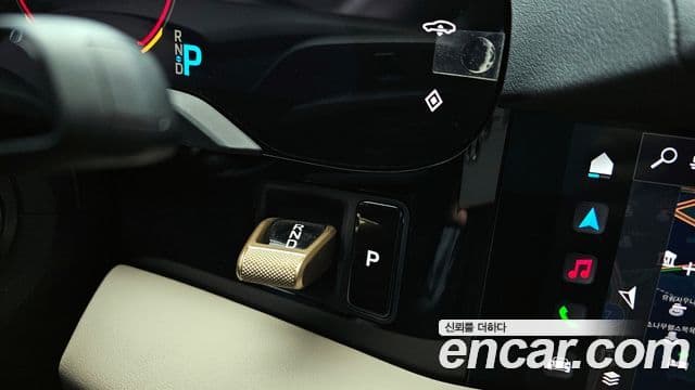 Porsche 타이칸 4S, 2024 9