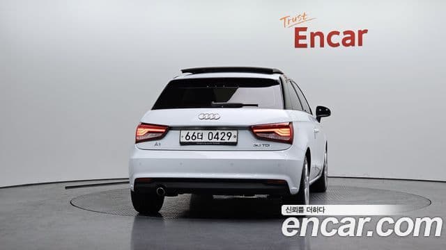 Audi A1 Premium, 2015 4